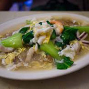 R15 Combination of  Eggs, Chicken, Shrimp and Veggies sauce 滑蛋汤&amp;白饭