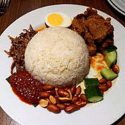 R8 Nasi Lemak 椰浆饭