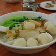S7 Fish ball and Vegetables Noodles soup  鱼丸汤面